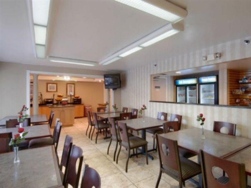 Orlando Inn Near International Drive Williamsburg Экстерьер фото